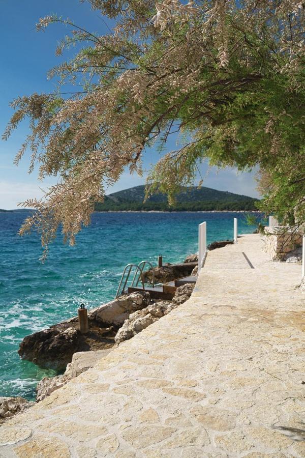 Captain'S Lodge ตรีบูนย์ ภายนอก รูปภาพ